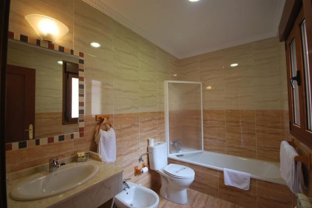 Hotel Arenas De Cabrales- Apartamentos Dış mekan fotoğraf