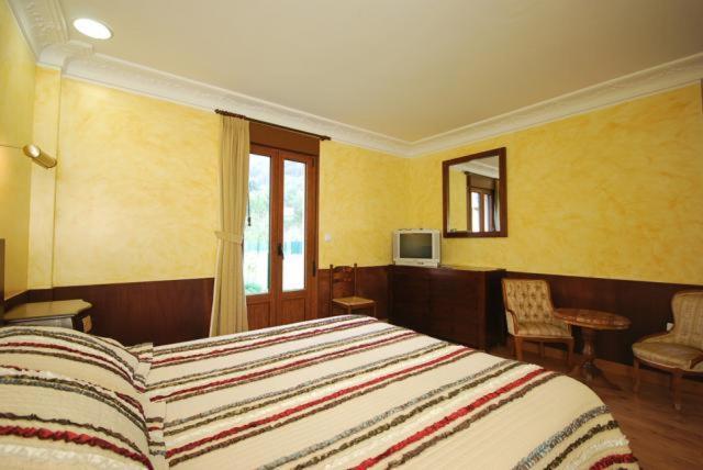Hotel Arenas De Cabrales- Apartamentos Dış mekan fotoğraf