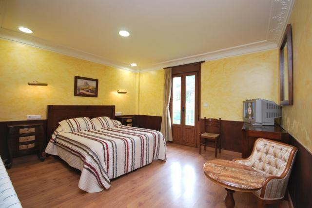Hotel Arenas De Cabrales- Apartamentos Dış mekan fotoğraf